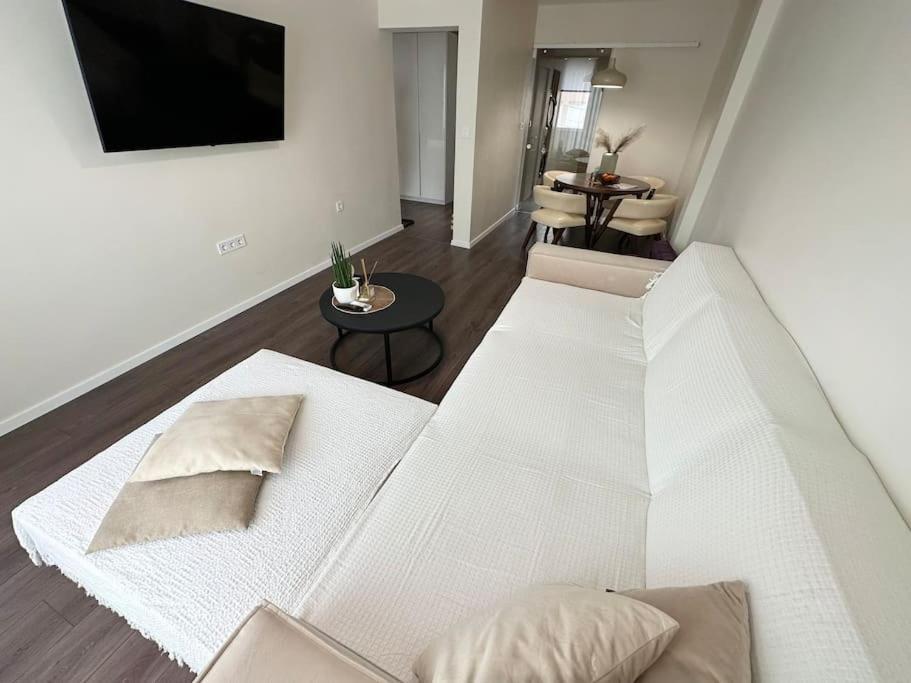 New Luxury Furnished Apartment - Beach, Varna Center & Fast Wi-Fi Exterior foto