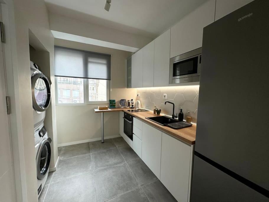New Luxury Furnished Apartment - Beach, Varna Center & Fast Wi-Fi Exterior foto